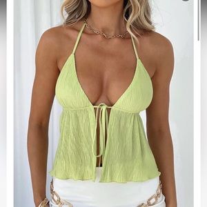 “Holding on the front top Pistachio”